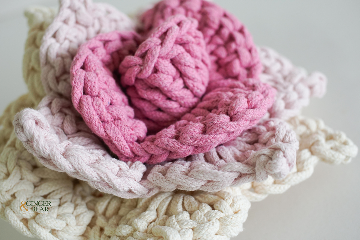 Knotty Interactive Snuffle Flower Dog Toy, Prunus Blossom