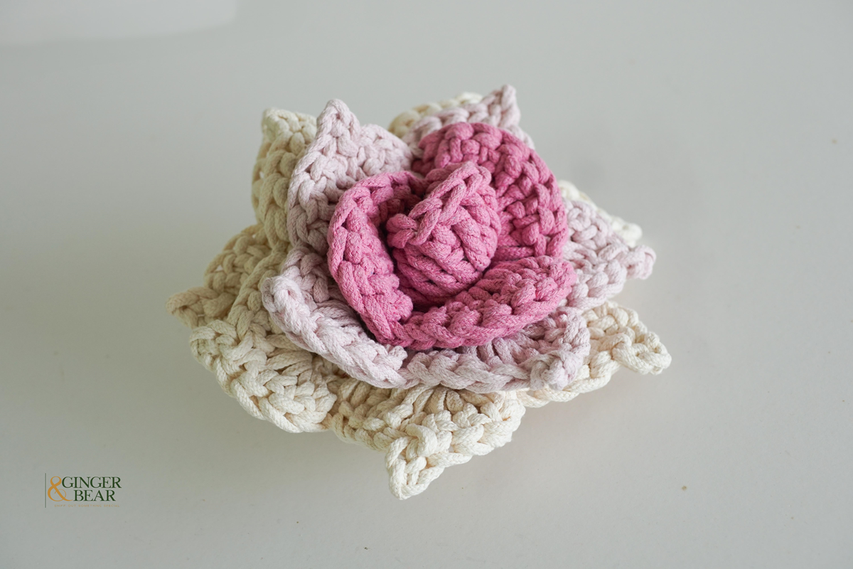 Knotty Interactive Snuffle Flower Dog Toy, Prunus Blossom
