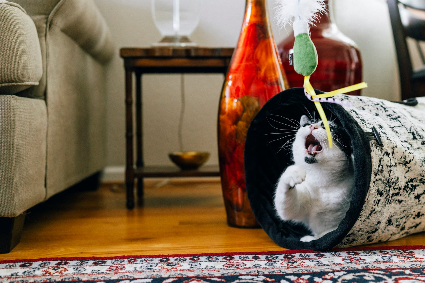 [Pre-Order] P.L.A.Y. Feline Frenzy, Wand Cat Toy: Purrfectly Pitted